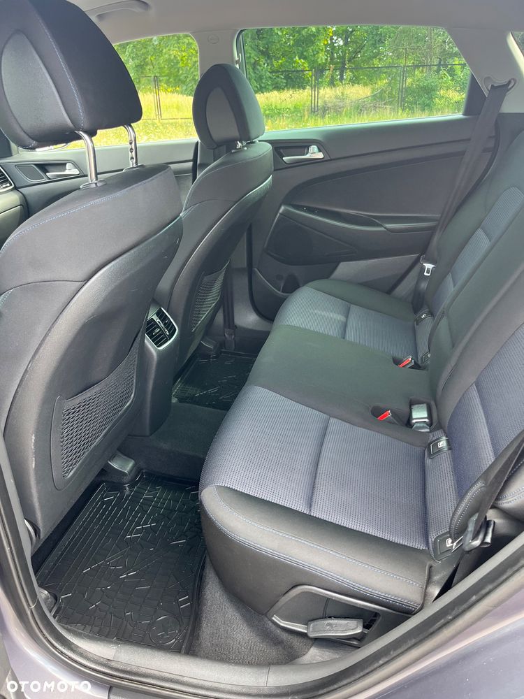 Hyundai Tucson 2.0 CRDI BlueDrive Style 2WD - 26