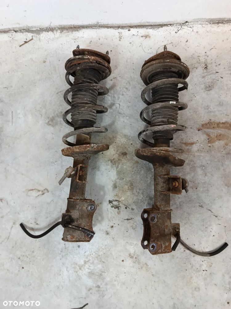 Amortyzatory amortyzator przód prawy lewy Suzuki Grand Vitara 2 1.6 - 2