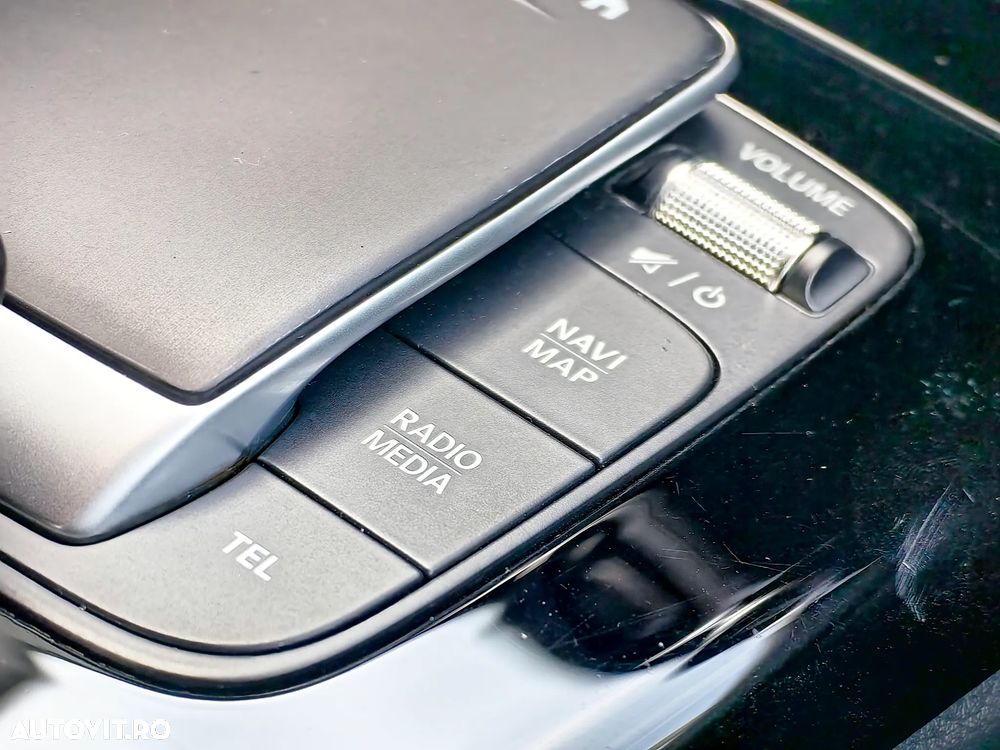 Mercedes-Benz A 180 d Sedan 8G-DCT - 24