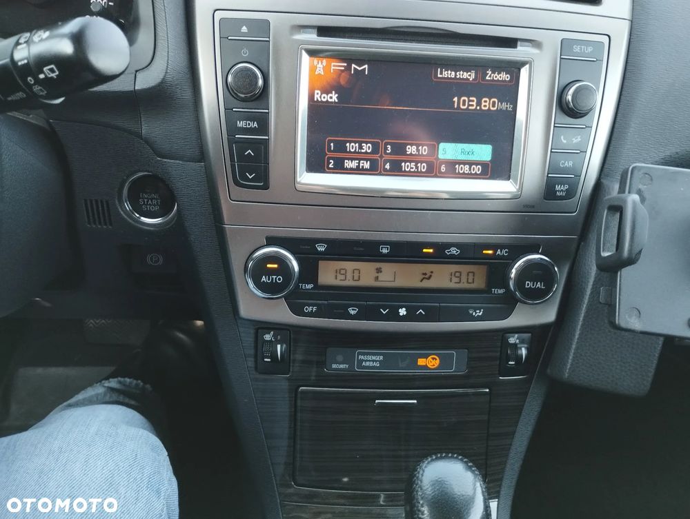 Toyota Avensis 2.0 Premium MS - 13