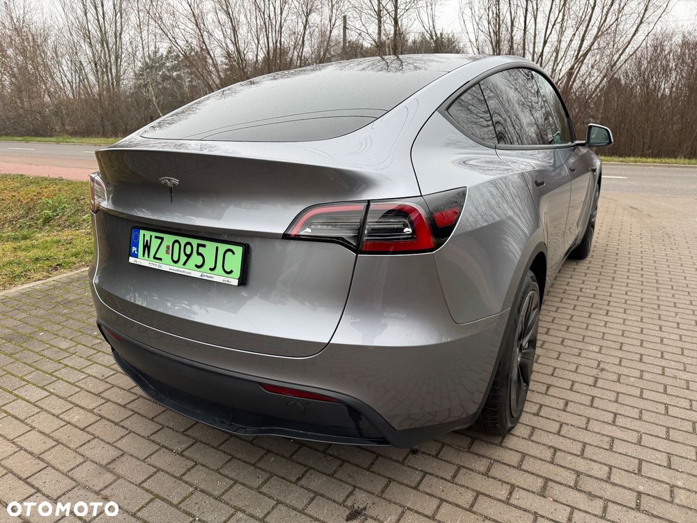 Tesla Model Y Standard - 10