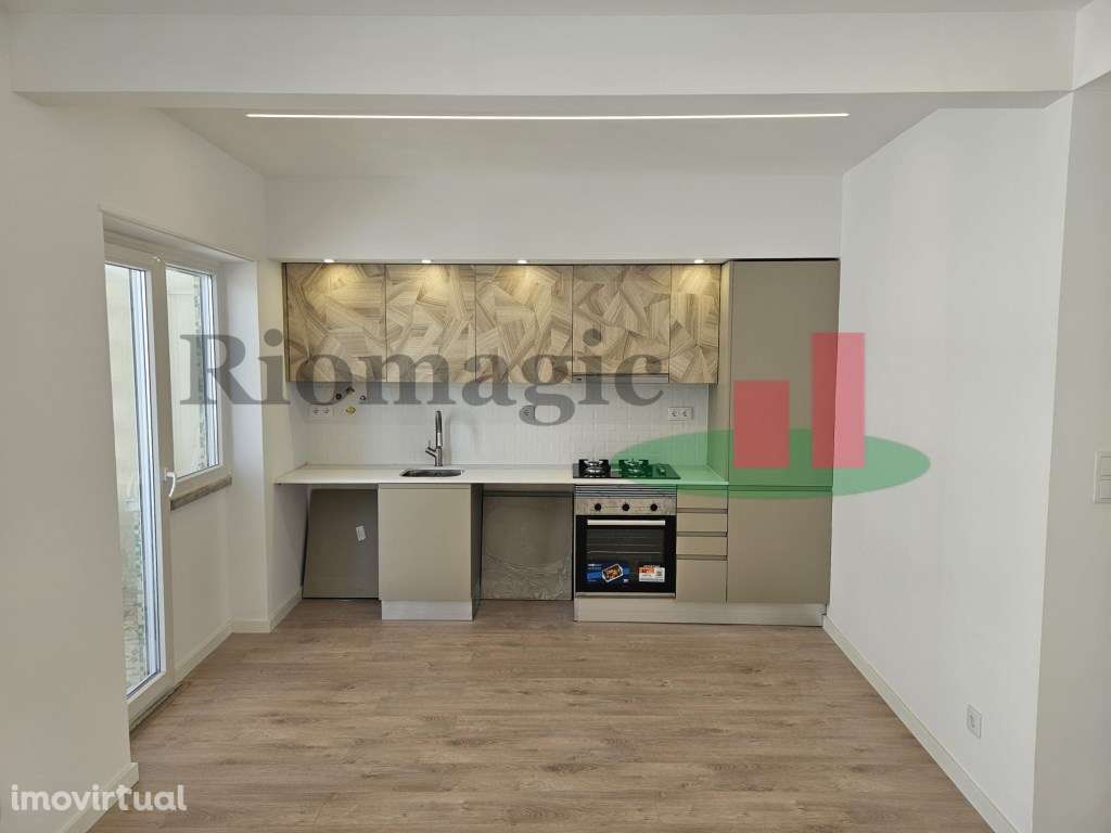 Apartamento T2+1 Totalmente Remodelado - Amadora - Grande imagem: 3/7