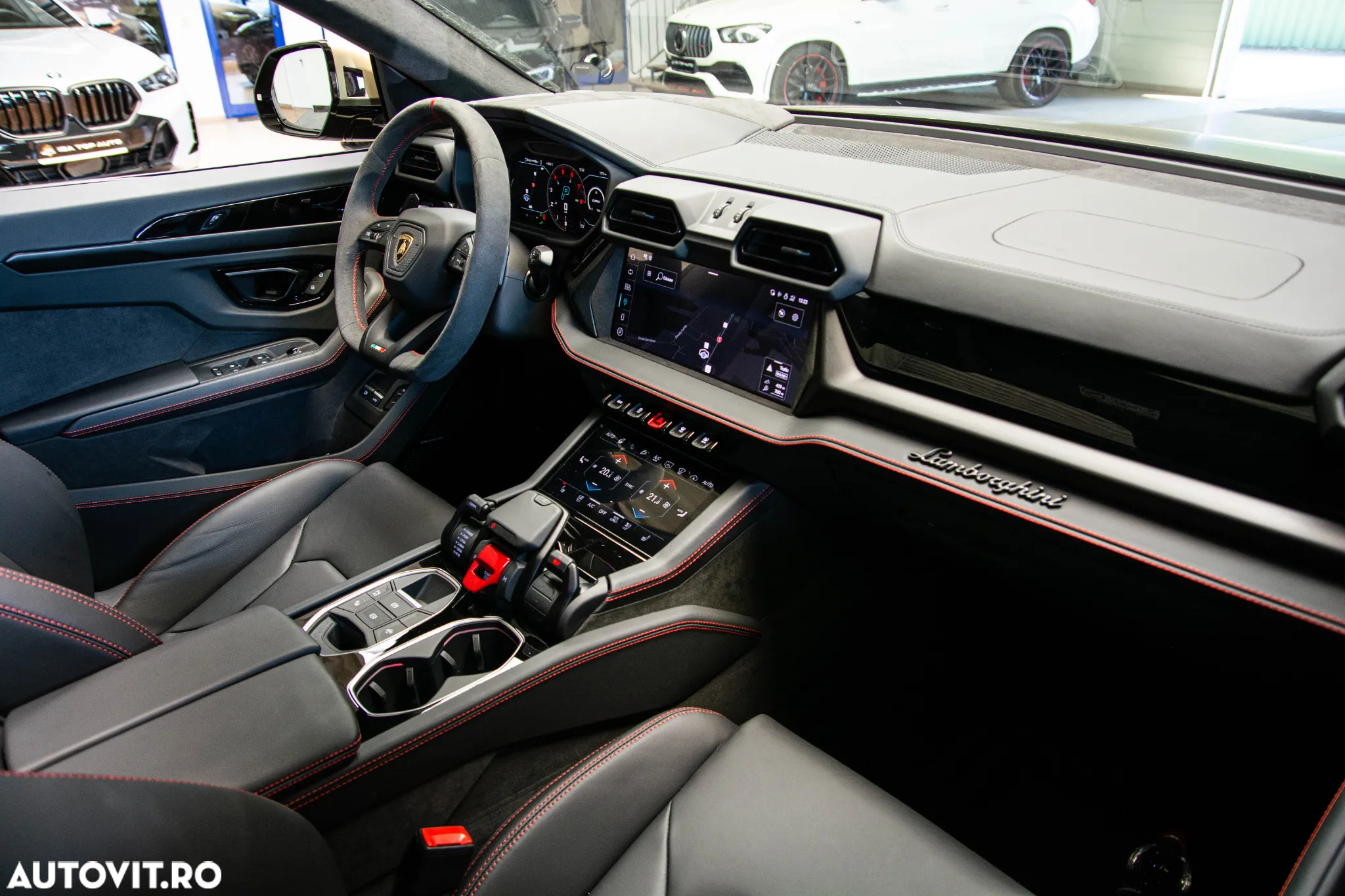 Lamborghini URUS - 16