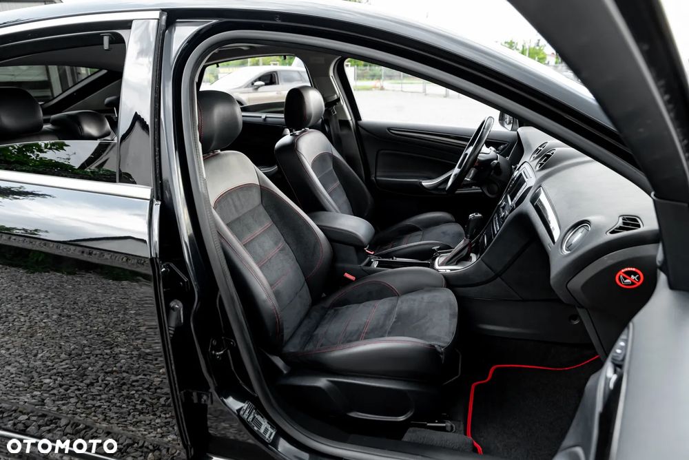 Ford Mondeo 2.0 EcoBoost Titanium S - 25