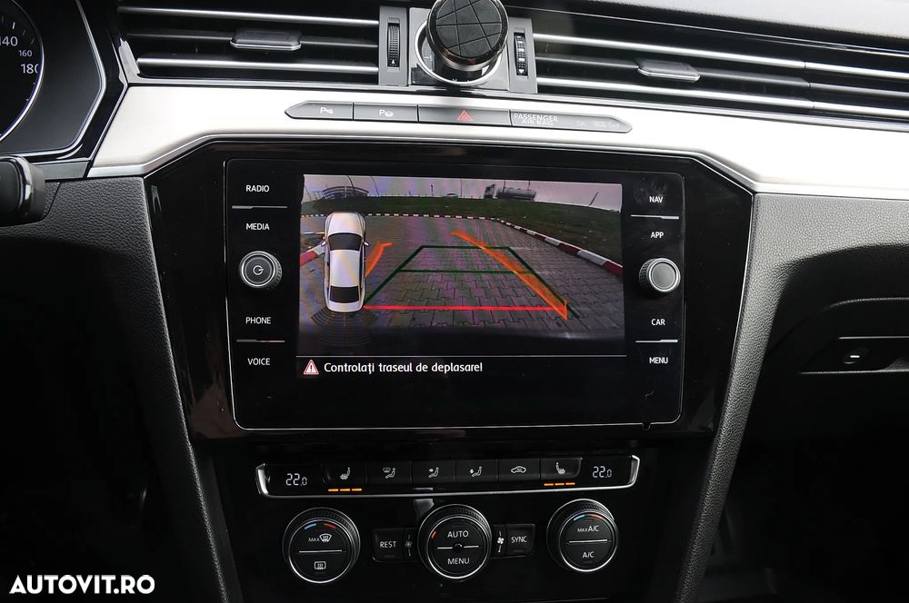 Volkswagen Passat 2.0 TDI SCR DSG BlueMotion Highline - 15