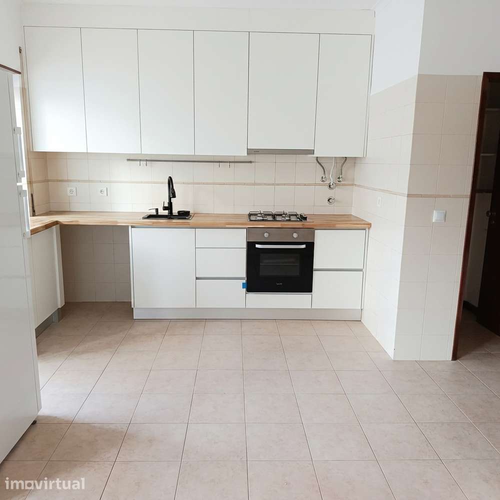 T3 no Entroncamento — 82 m², Ar Condicionado, Varanda | 1.000€/mês - Grande imagem: 2/19