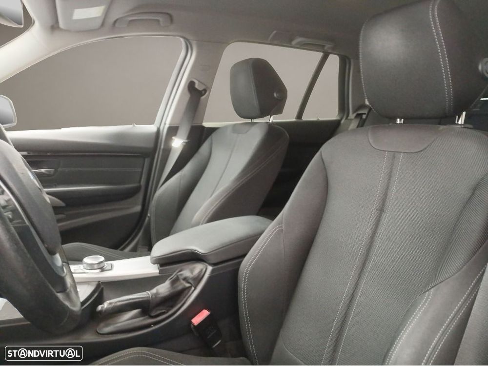 BMW 318 d Line Sport Auto - 8