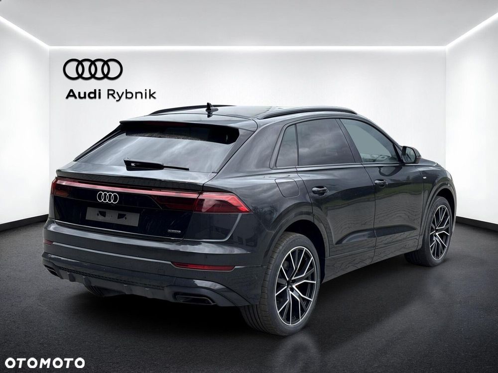 Audi Q8 - 6