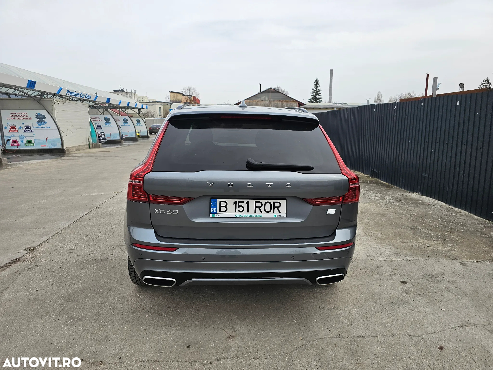 Volvo XC 60 Recharge T8 Twin Engine eAWD R-Design - 12