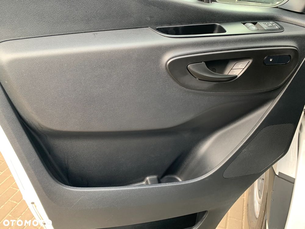 Mercedes-Benz Sprinter - 18