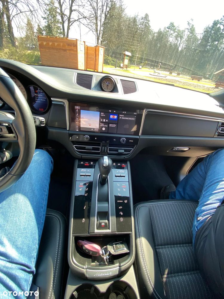 Porsche Macan T - 22