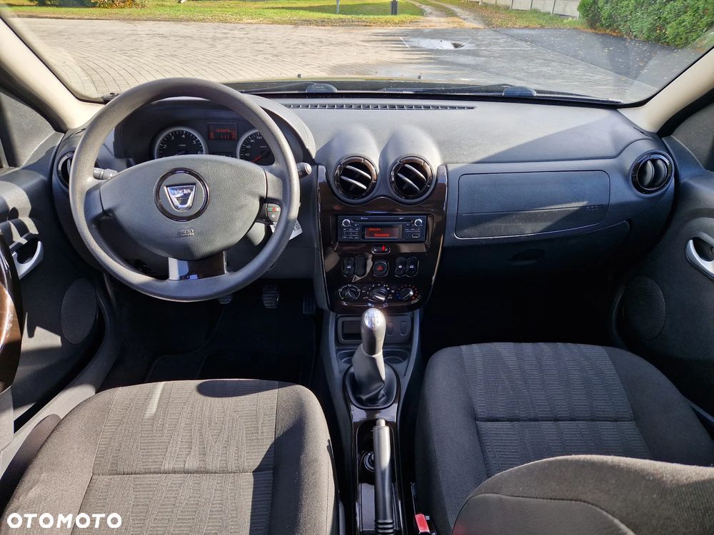 Dacia Duster 1.6 Laureate Euro5 - 11