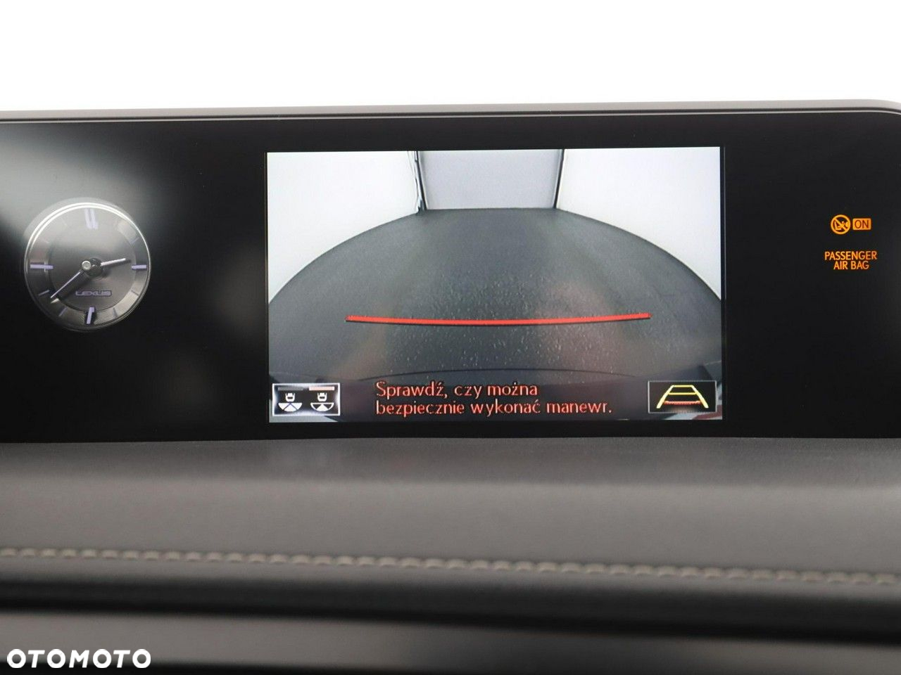 Lexus UX 250h Prestige 2WD - 24