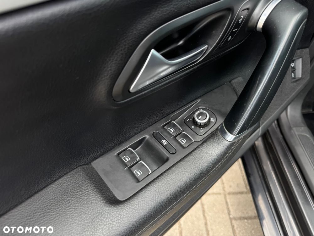 Volkswagen Passat CC - 19
