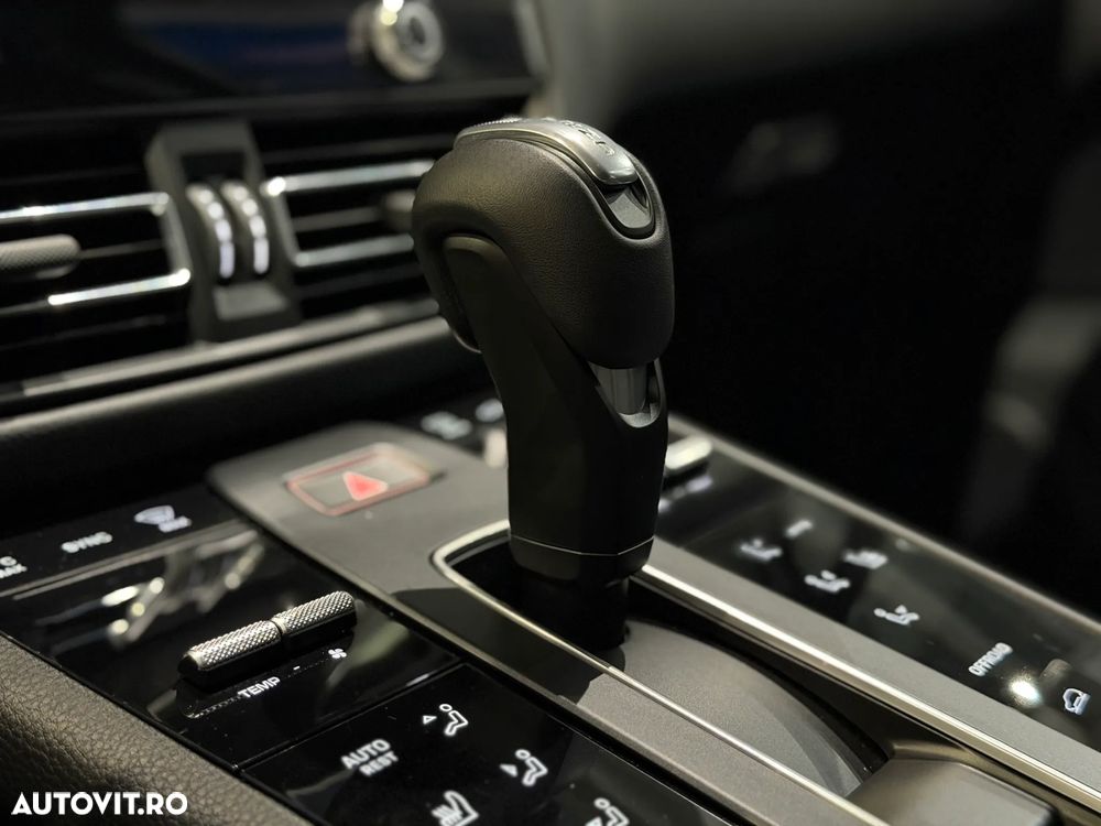 Porsche Macan T - 20