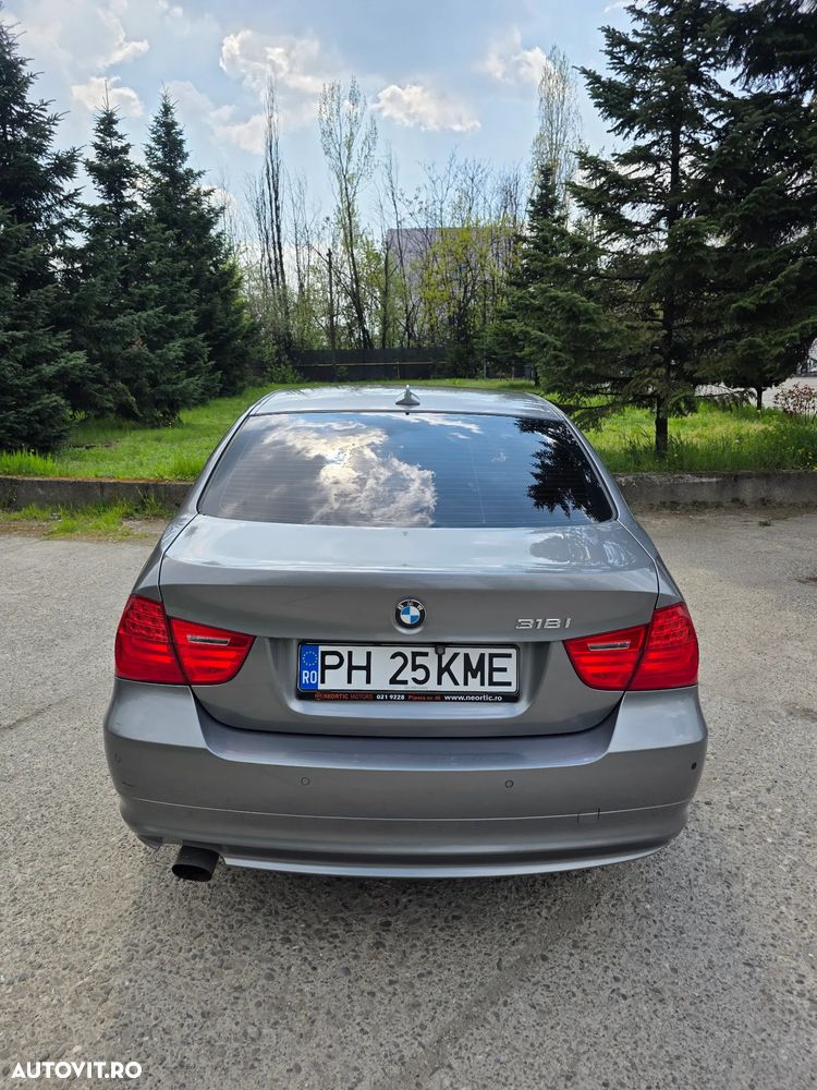 BMW Seria 3 318i Edition Sport - 4