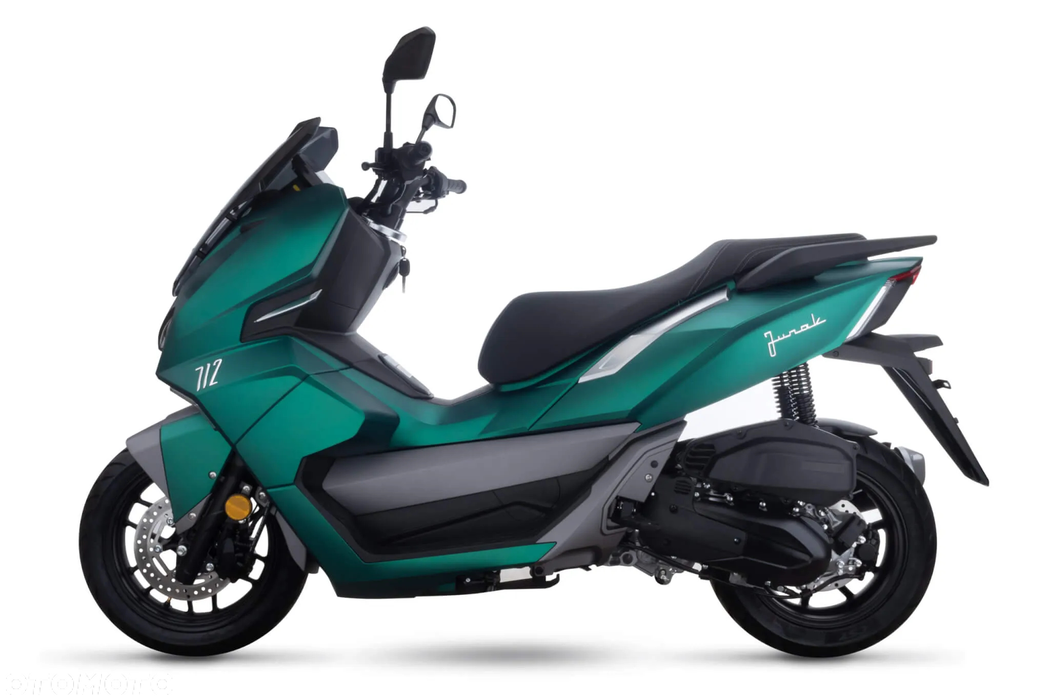Junak 712 - 4
