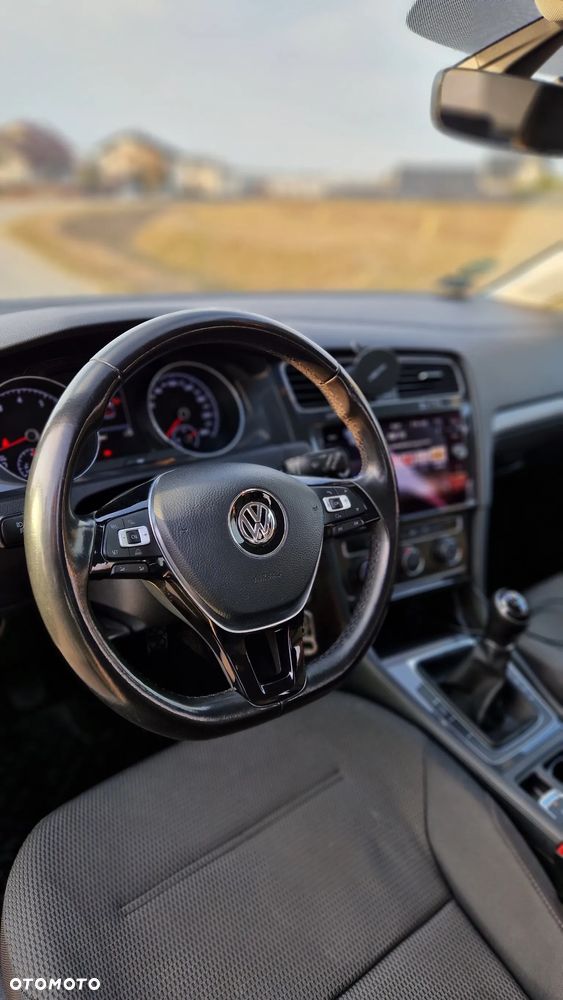 Volkswagen Golf 1.4 TSI BMT Comfortline - 12