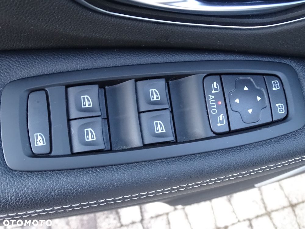 Renault Grand Scenic TCe 140 GPF BLACK EDITION - 28