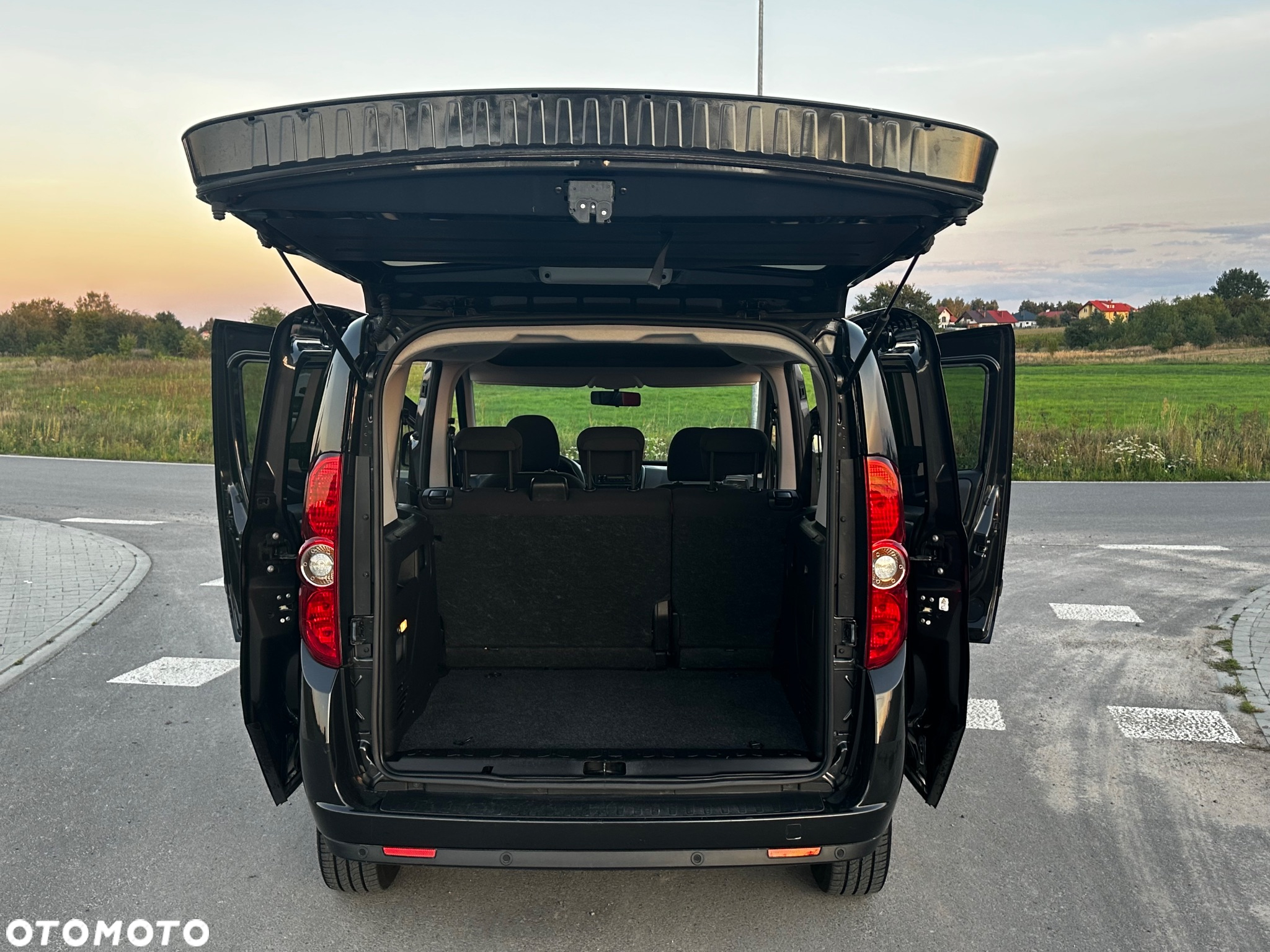 Fiat Doblo 1.4 T-Jet Dynamic - 13