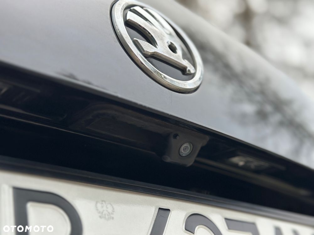 Skoda Superb 2.0 TDI Premium Edition - 13