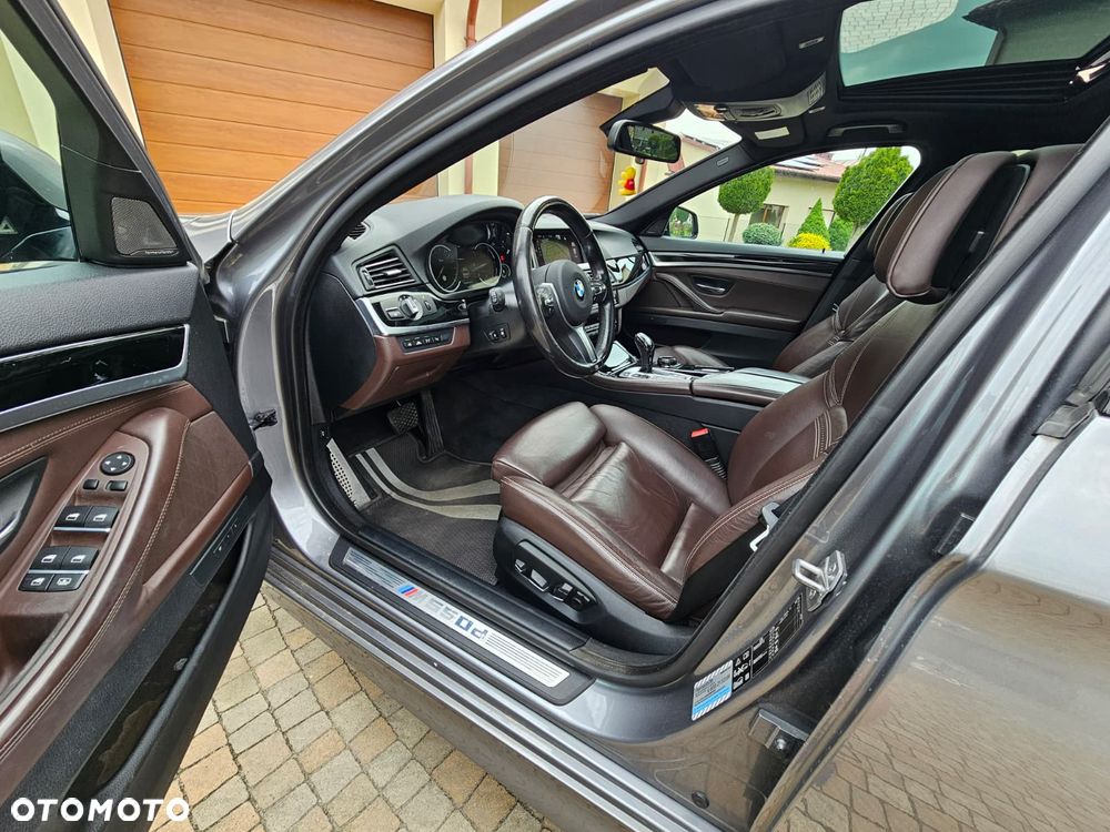 BMW Seria 5 M550d xDrive Sport-Aut - 6