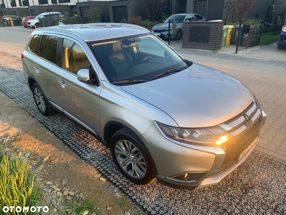 Mitsubishi Outlander - 26