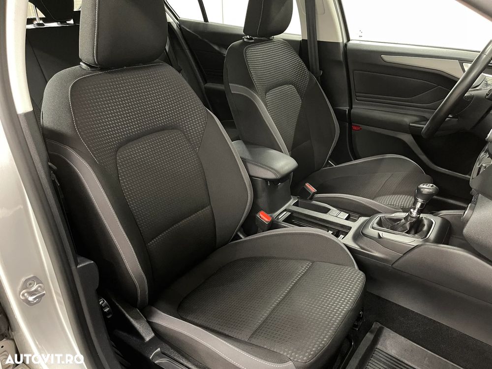 Ford Focus 1.5 EcoBlue Connected - 10
