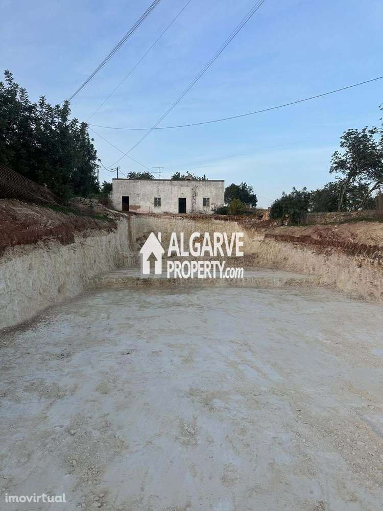 Terreno com Projeto Aprovado para Moradia V3 com Piscina e Vista Mar e - Grande imagem: 3/12