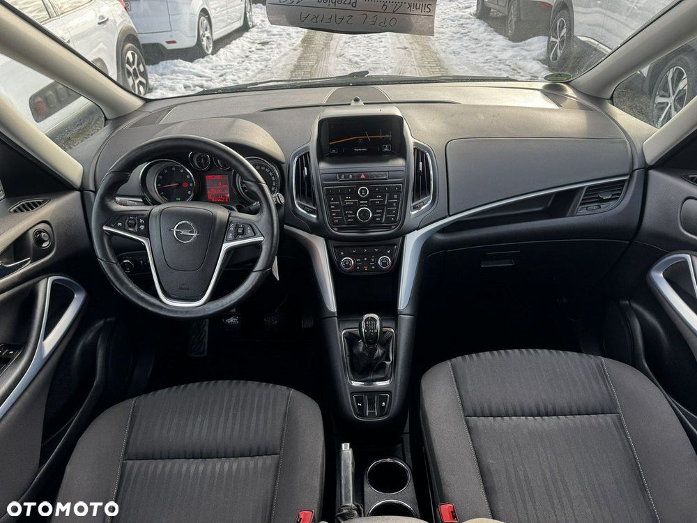Opel Zafira 1.4 Turbo Business Edition - 33