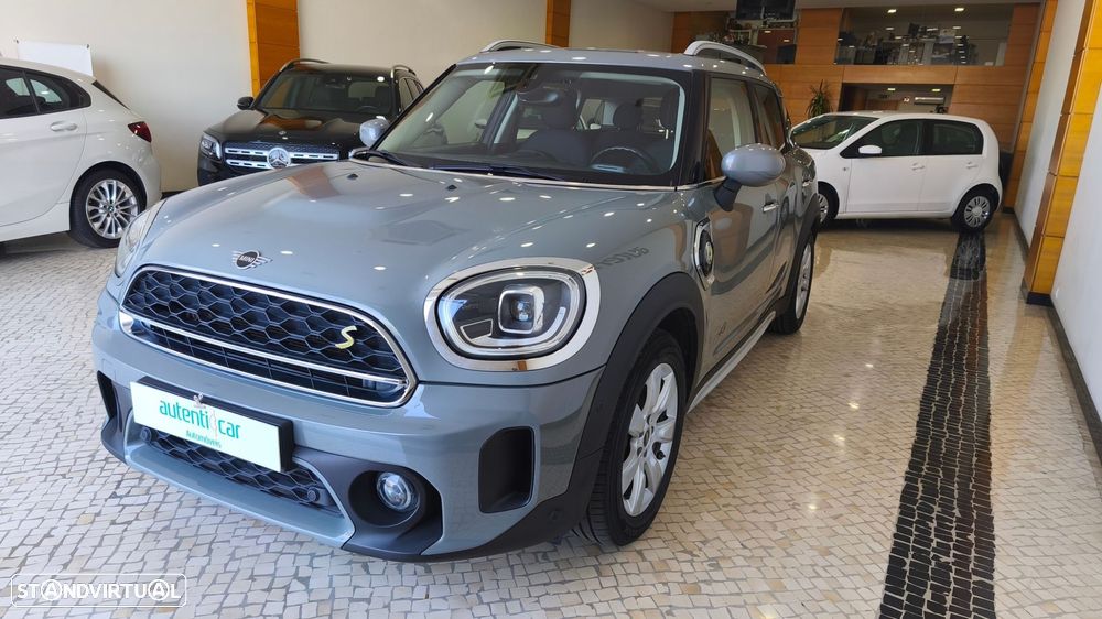 MINI Countryman Cooper SE ALL4 Auto - 1