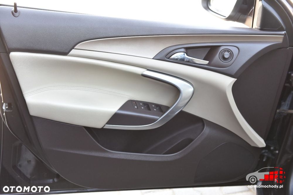 Opel Insignia - 15