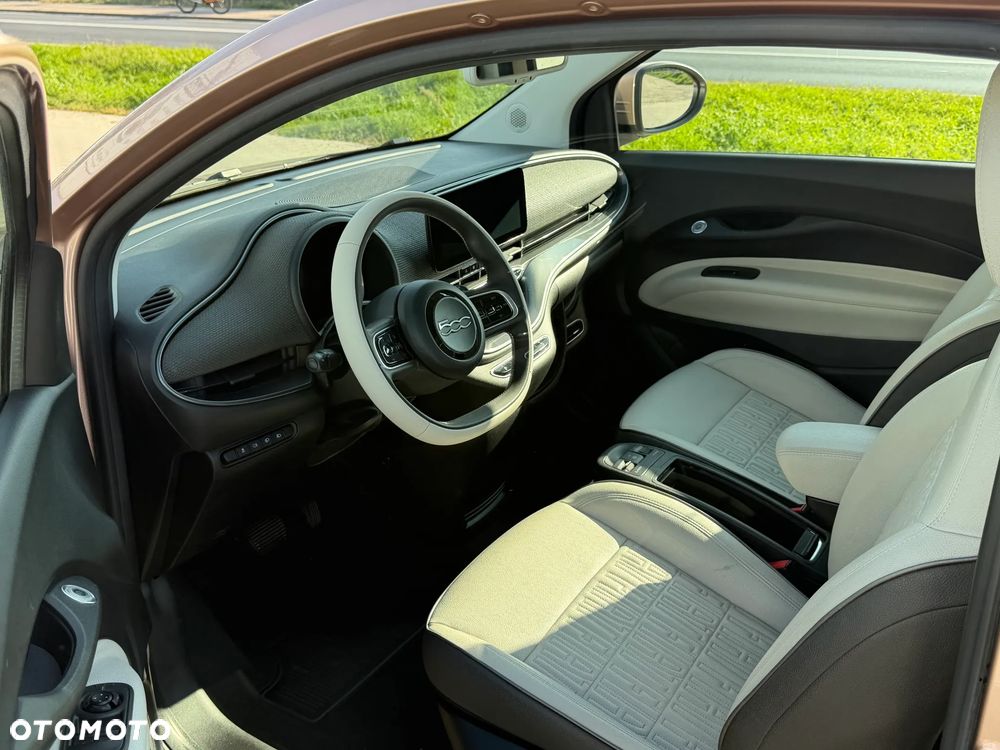 Fiat 500 42 kWh La Prima by Bocelli - 11