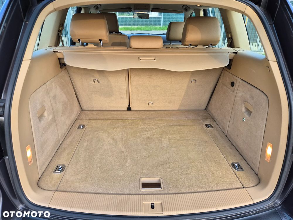 Volkswagen Touareg 3.0 V6 TDI DPF Automatik Individual - 15