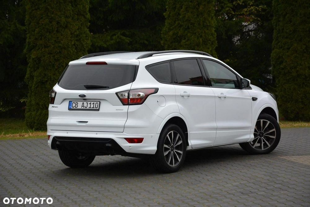 Ford Kuga 1.5 EcoBoost 2x4 ST-Line - 14