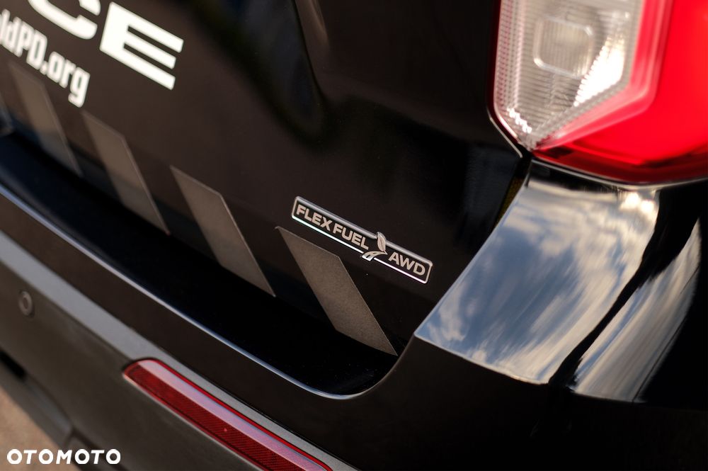 Ford Explorer - 35