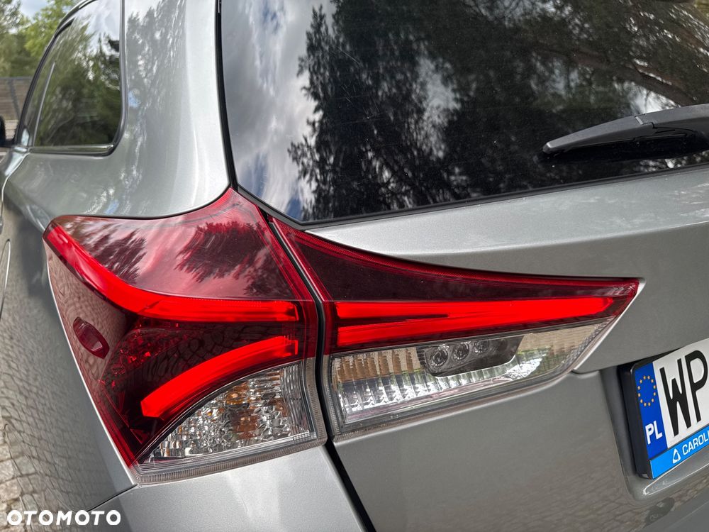 Toyota Auris Hybrid 135 Selection - 7