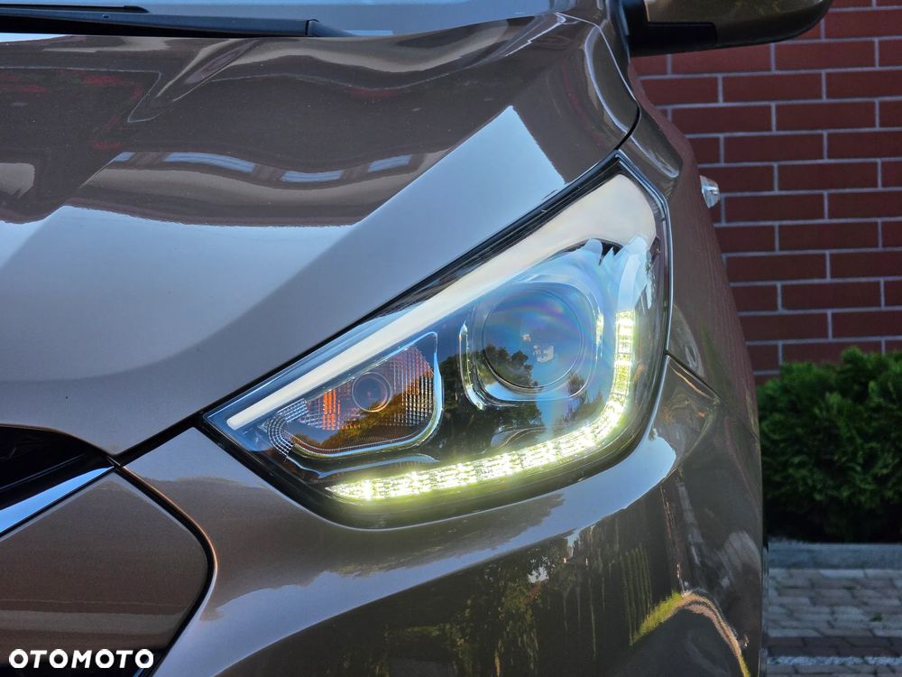 Hyundai ix35 1.6 2WD Fifa World Cup Edition - 15