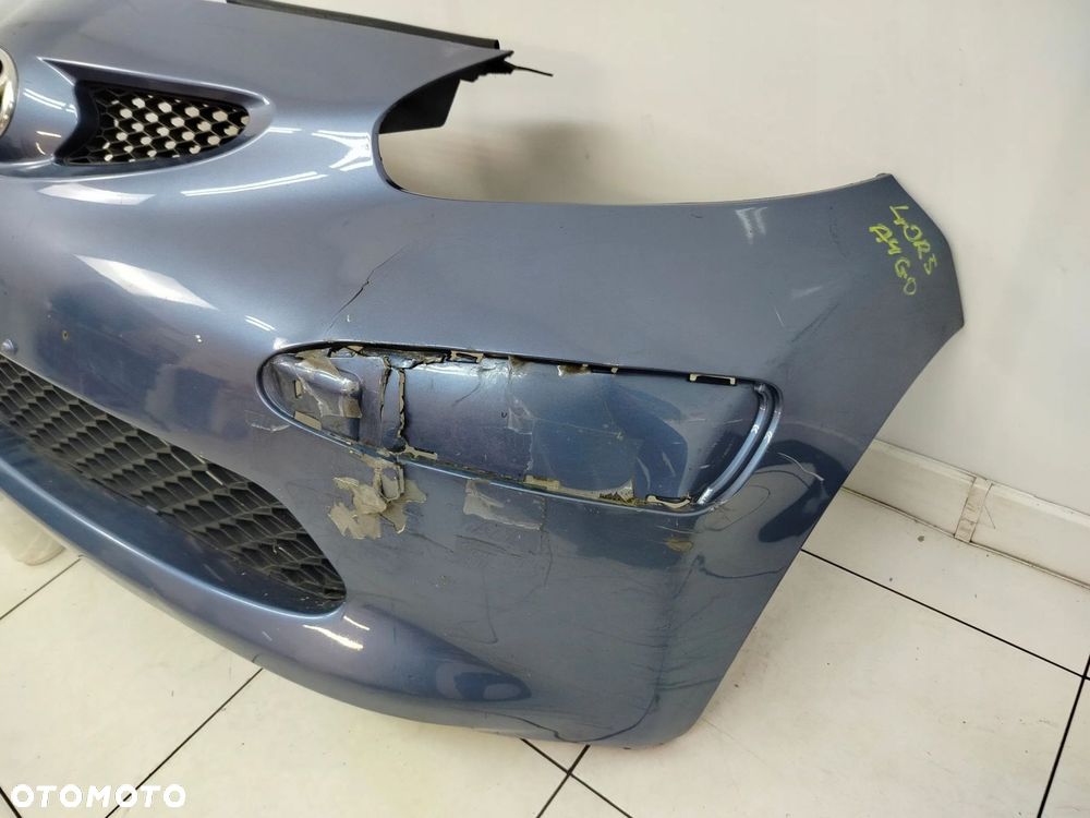 TOYOTA AYGO I 05R- ZDERZAK PRZÓD PRZEDNI 8R3 - 2
