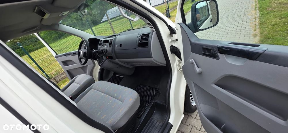Volkswagen Transporter - 25