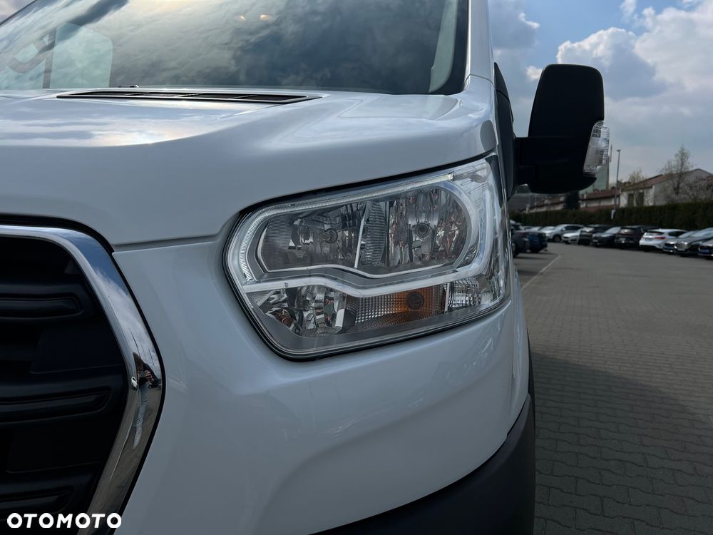 Ford Transit - 8