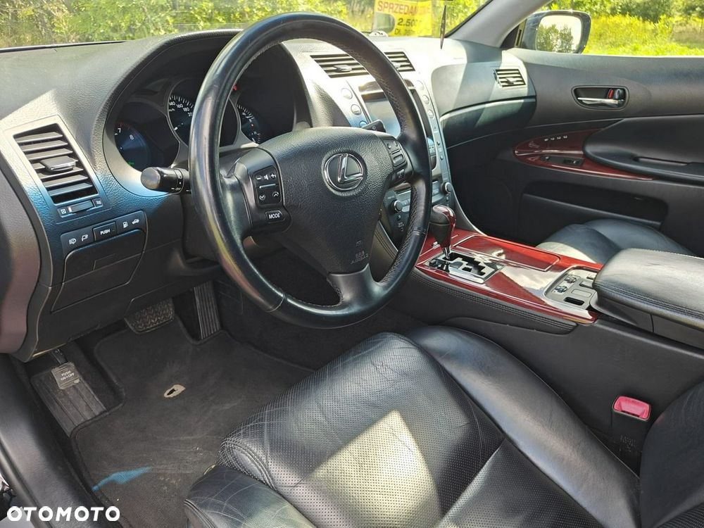 Lexus GS - 9