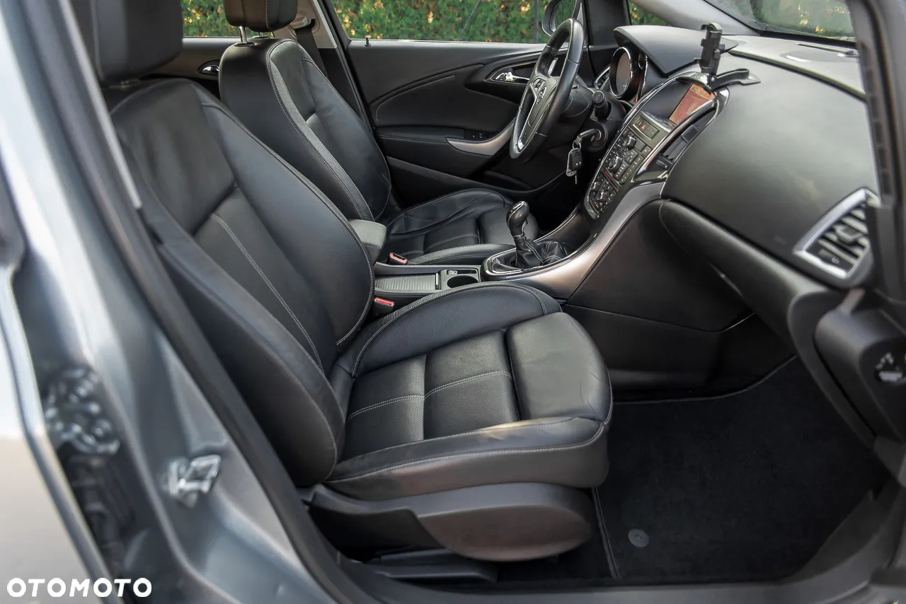 Opel Astra - 16