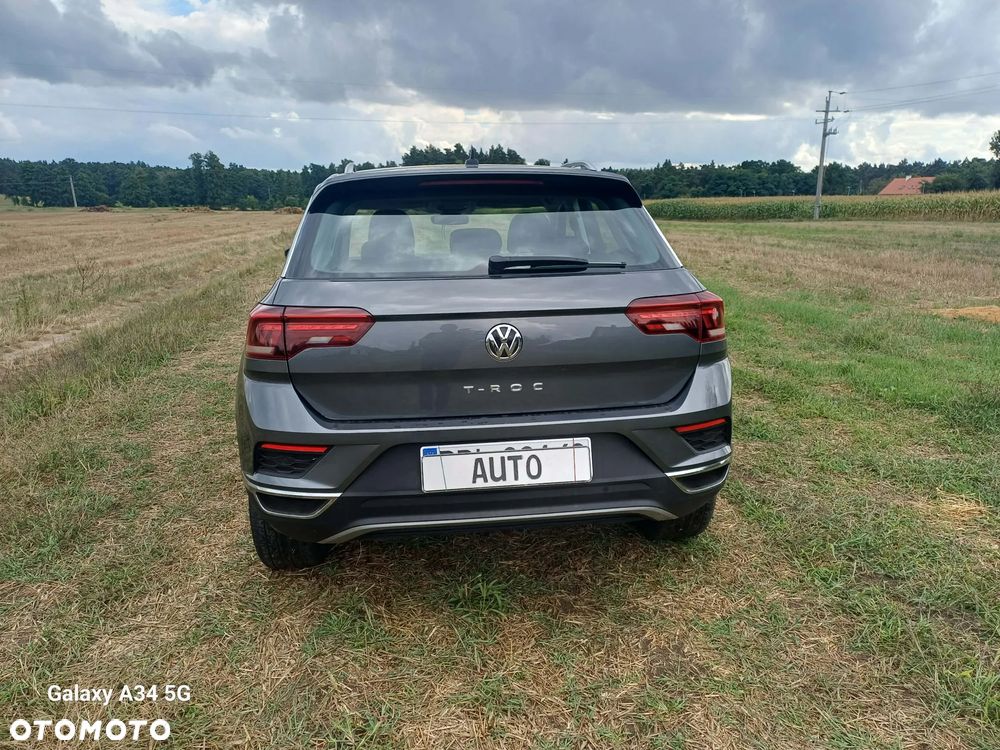 Volkswagen T-Roc - 8