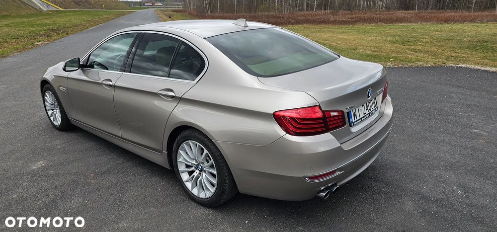 BMW Seria 5 530d xDrive Luxury Line - 14