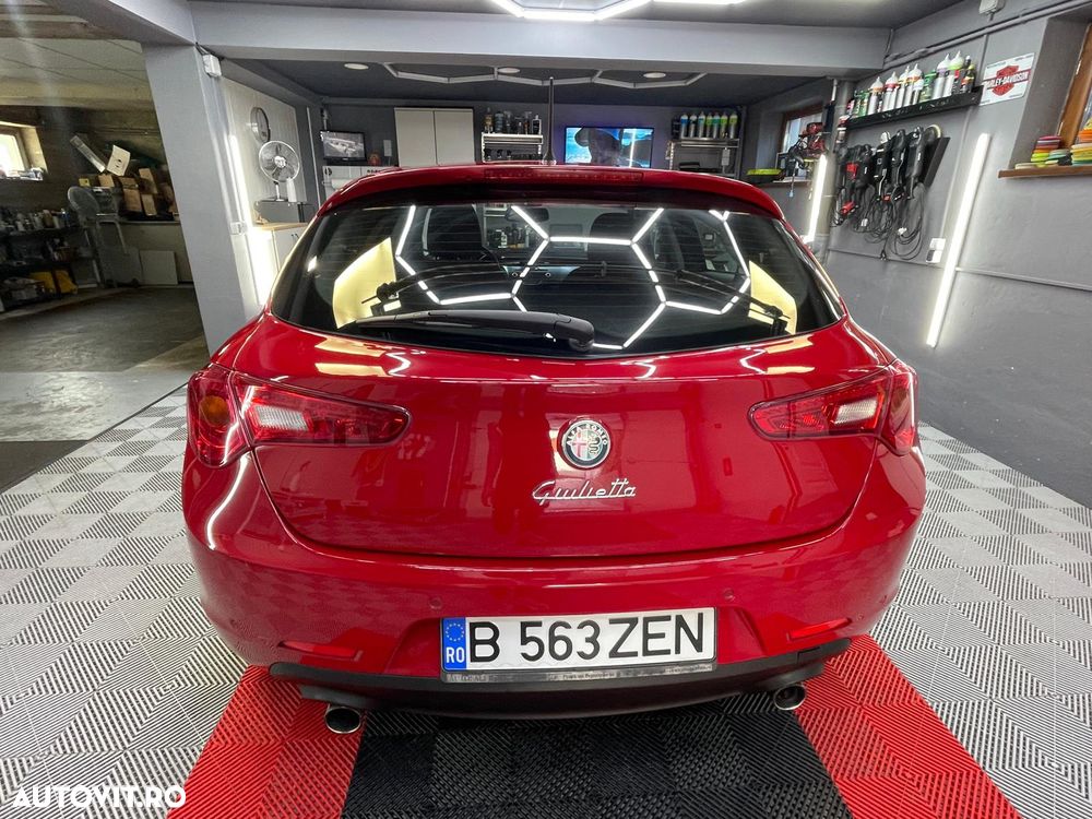 Alfa Romeo Giulietta 2.0 Mjet Distinctive - 3