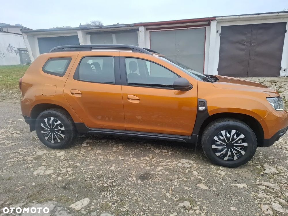 Dacia Duster 1.6 SCe Urban Explorer S&S - 3