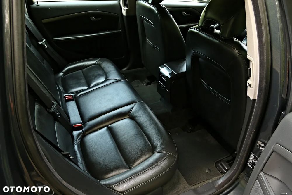 Volvo V70 D3 Geartronic Kinetic - 28