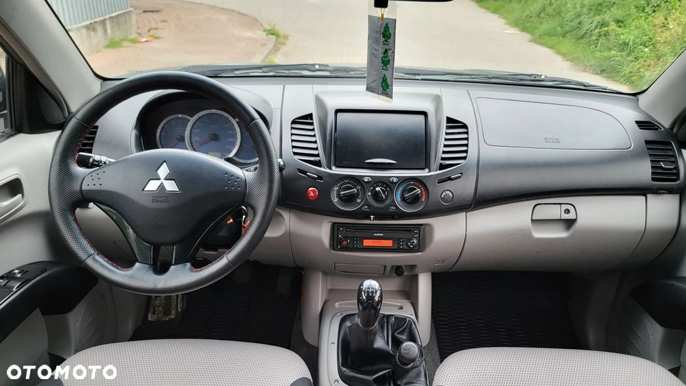 Mitsubishi L200 - 9