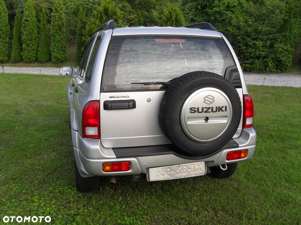 Suzuki Grand Vitara 2.0 - 13